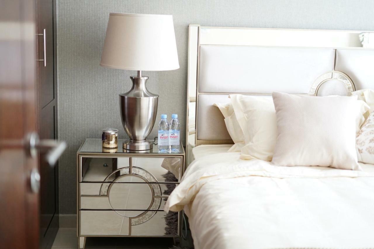 Elite Royal Apartment - Burj Residences Tower 5 ดูไบ ภายนอก รูปภาพ